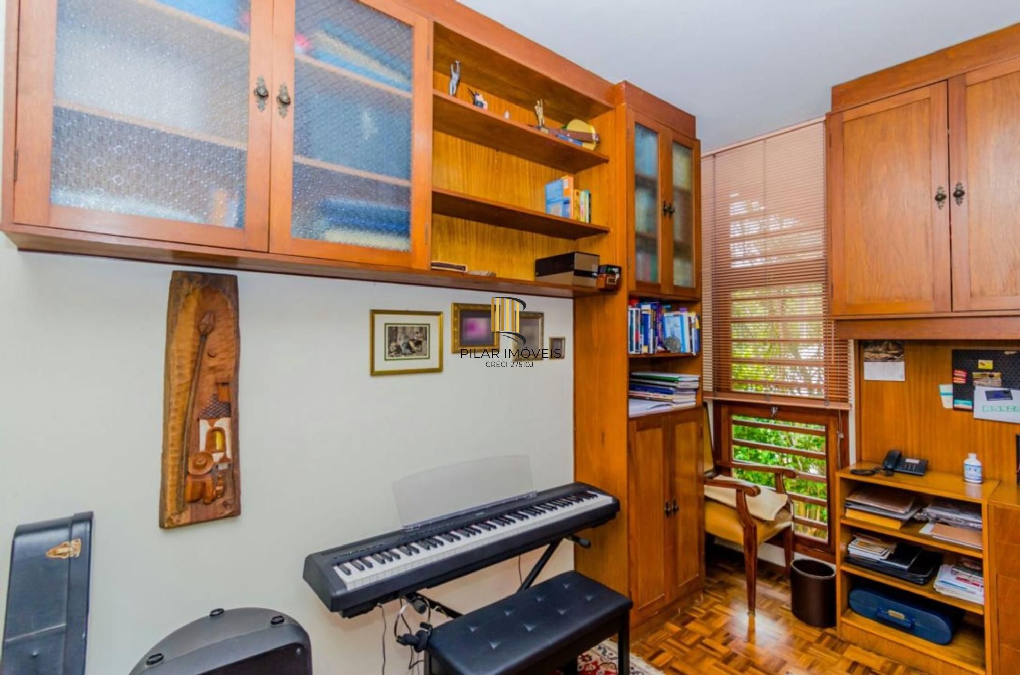 Casa à venda no Jardim Lindóia com piscina e 6 vagas