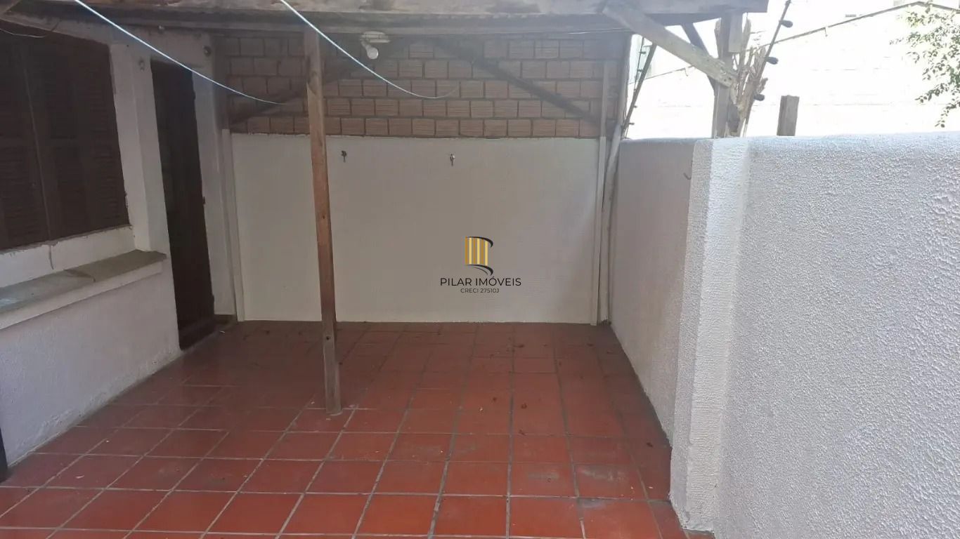 Apartamento térreo com Pátio com 2 quartos e 66m² à venda em Cristo Redentor