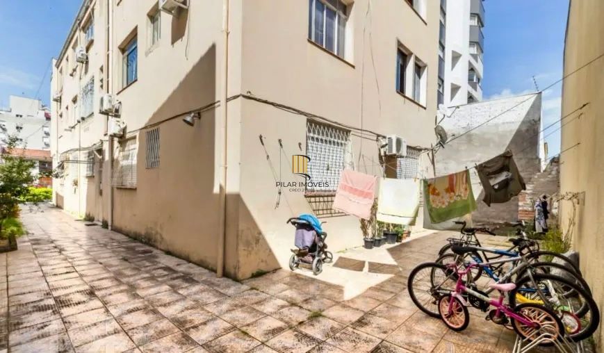 Apartamento Térreo 2 quartos com vaga à venda na Rua  Barbedo, Menino Deus