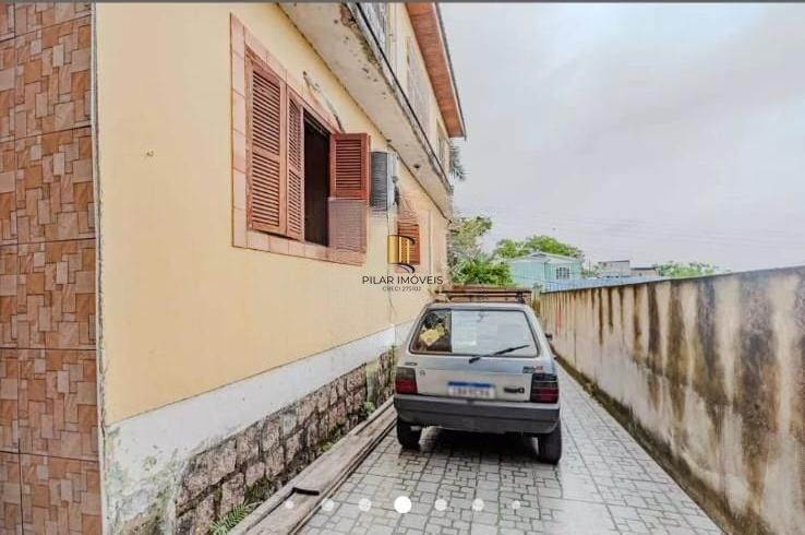 Casa com 3 dormitórios em Cachoeirinha