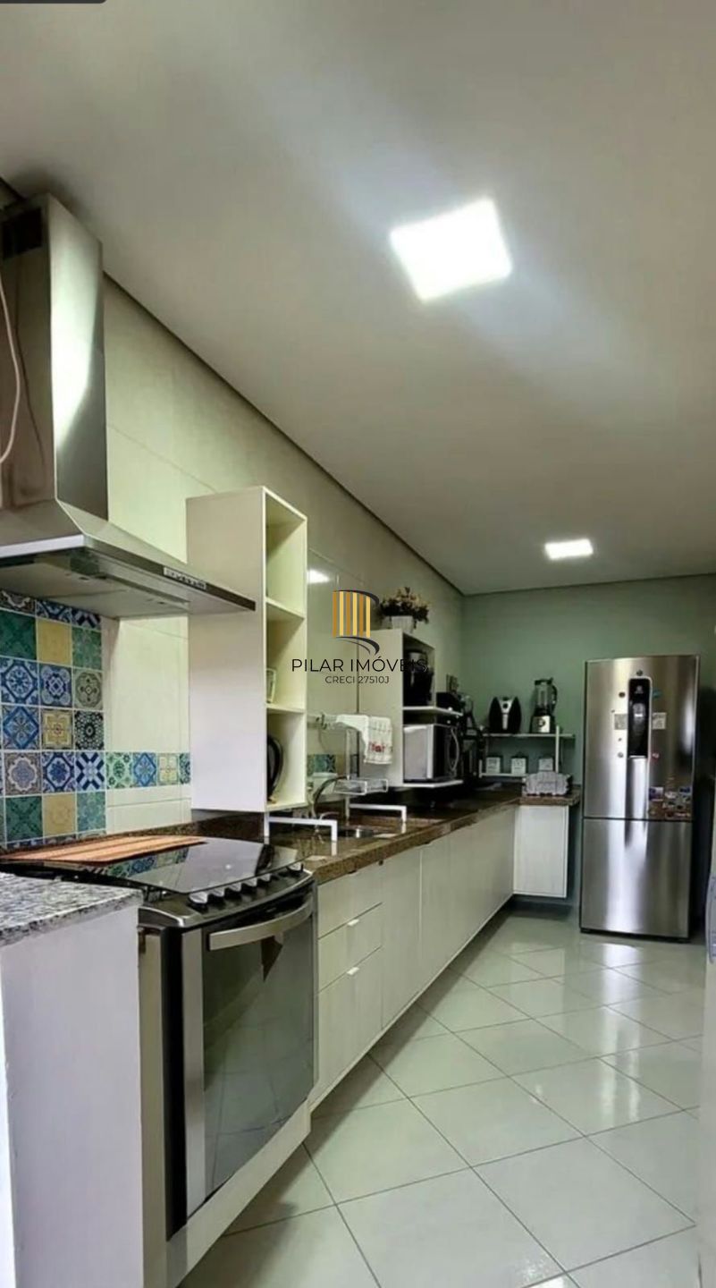 Apartamento de 2 dormitórios e 1 vaga de garagem no centro de Gravataí.