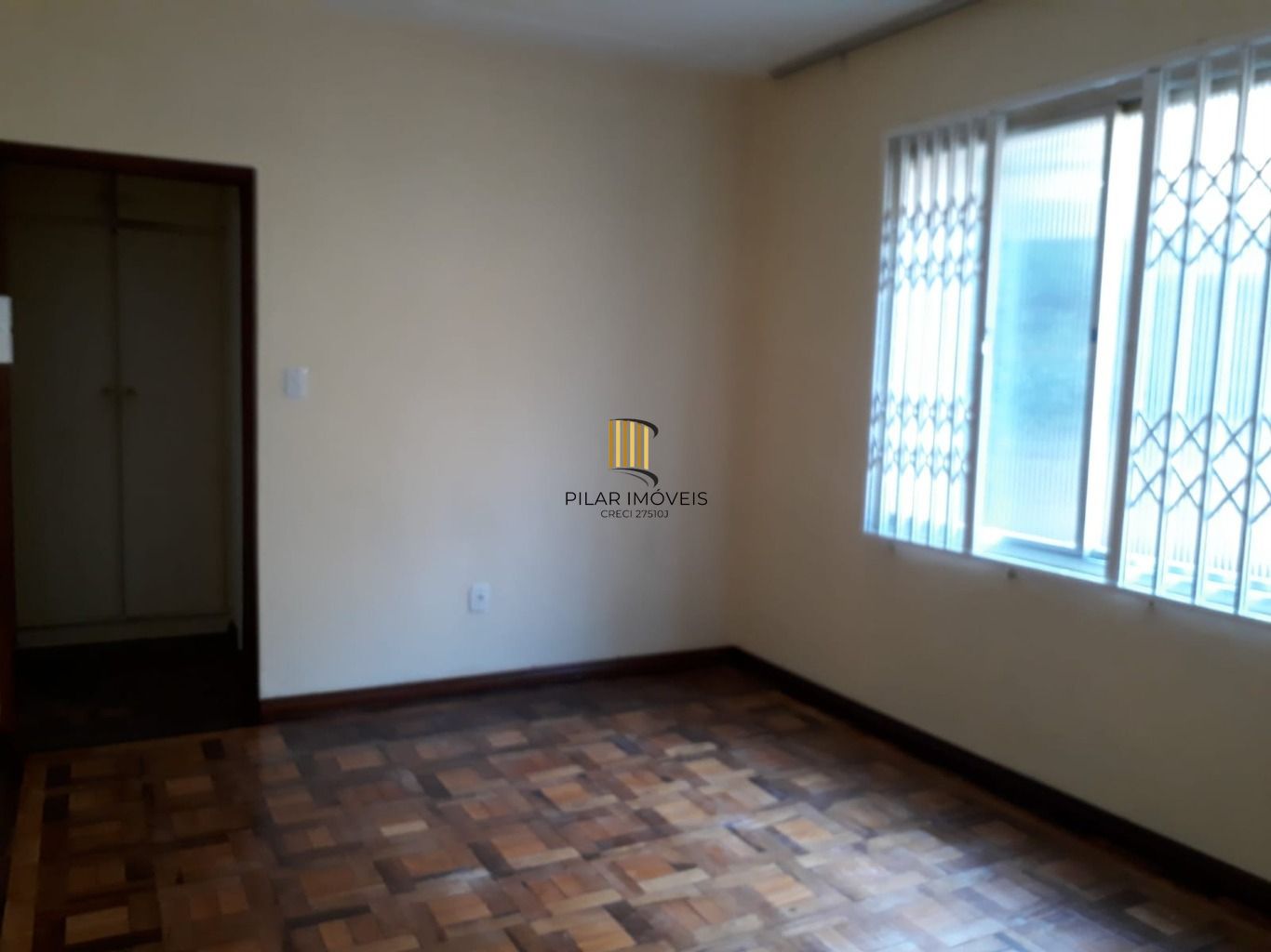 Apartamento JK à venda com 1 Dormitorio  no Bairro Menino Deus