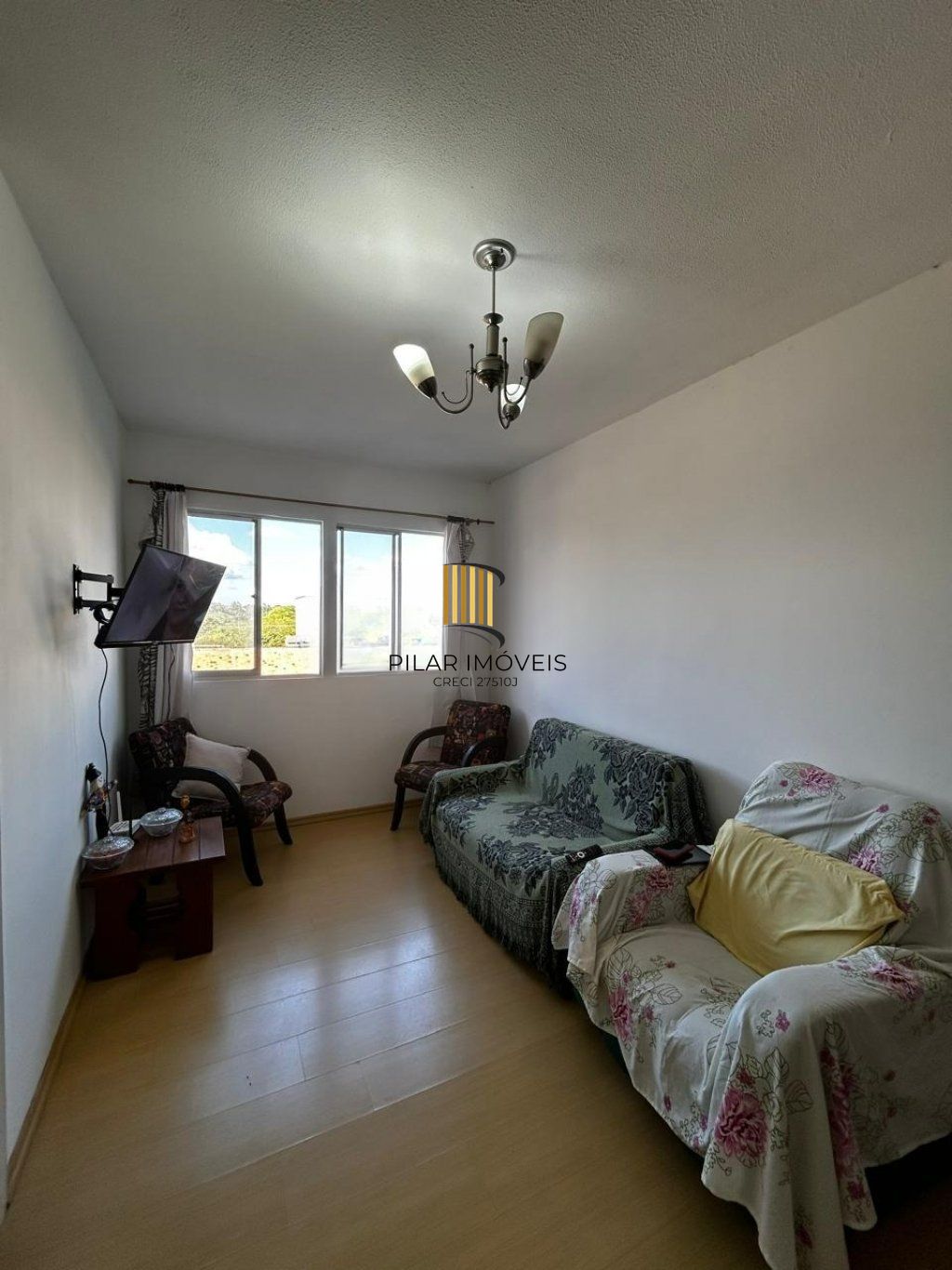 Apartamento de 2 quartos, elevador e 1 vaga no bairro Sarandi