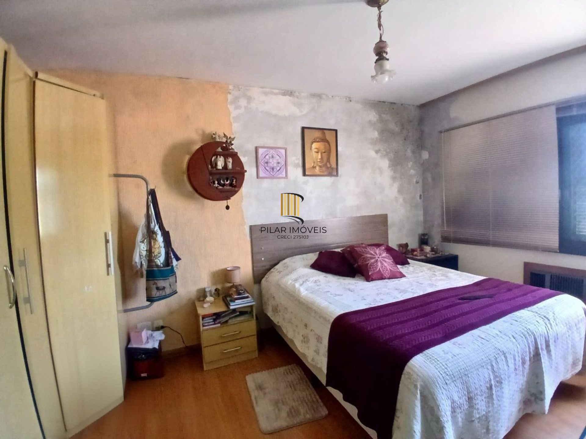 Casa com 3 dormitótrios, piscina e 2 vagas de garagem em Canoas.