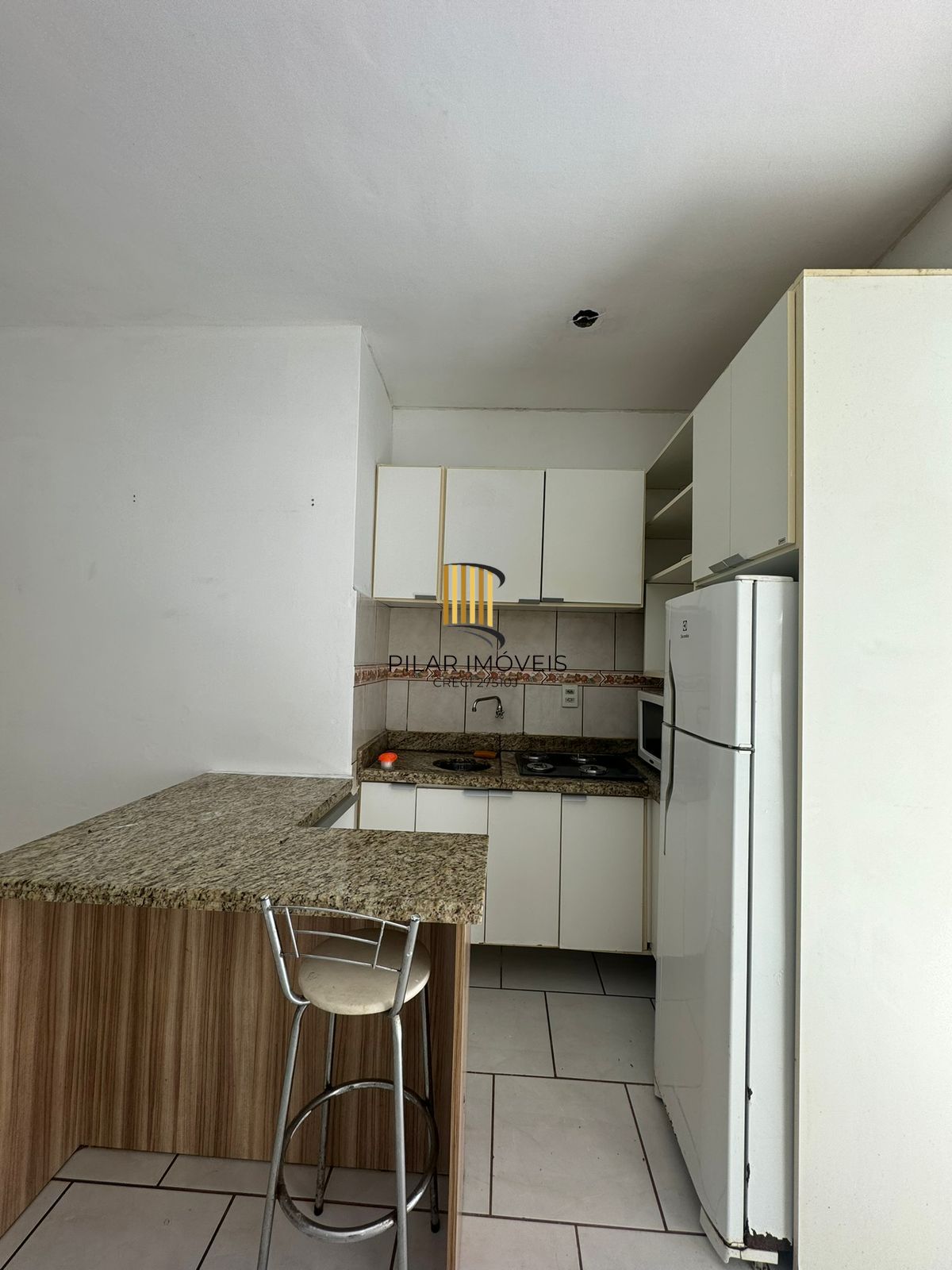 Apartamento térreo com 1 quarto no Bairro Santa Cecília/Bom Fim