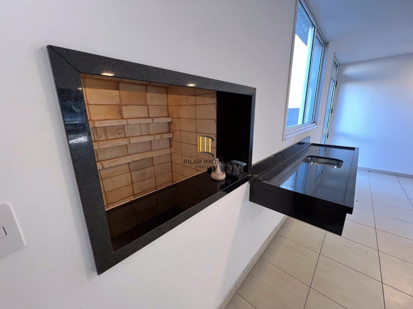 Casa semi mobiliada de 3 dormitórios bairro Cascata