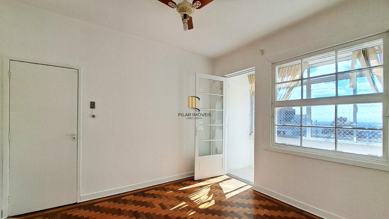 Apartamento 3 Dormitórios, 123m², Último Andar com Vista para o Guaíba