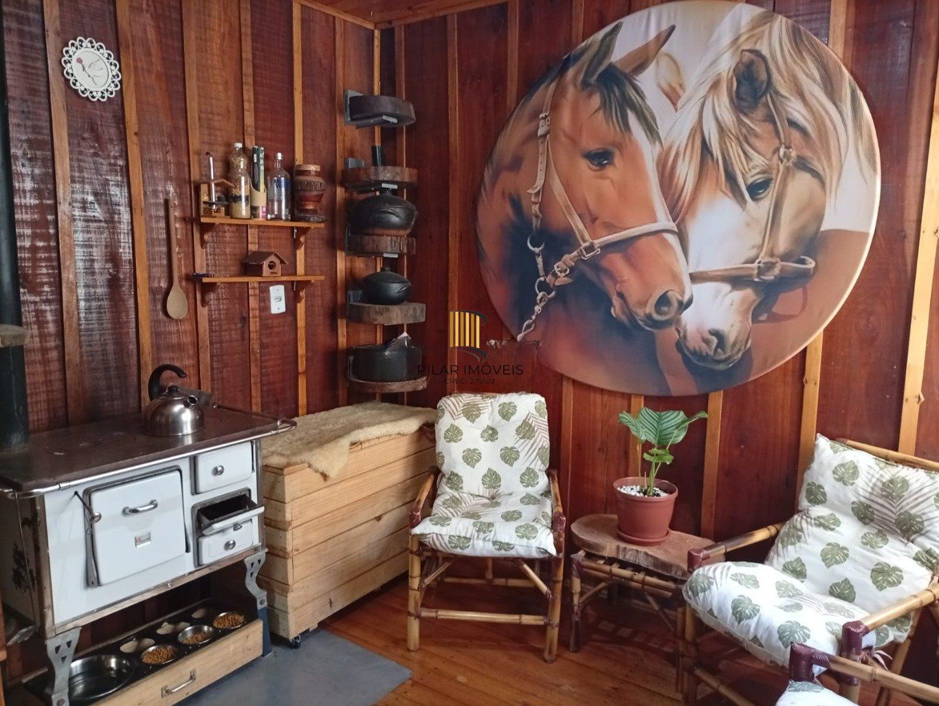 Casa com 2 dormitorios com 1 vaga de garagem, no Bairro Olaria em Canoas