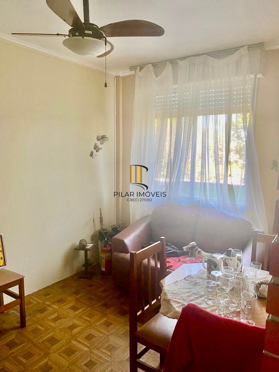 Apartamento de 2 dormitórios Segundo andar Bairro Camaqua em Porto Alegre