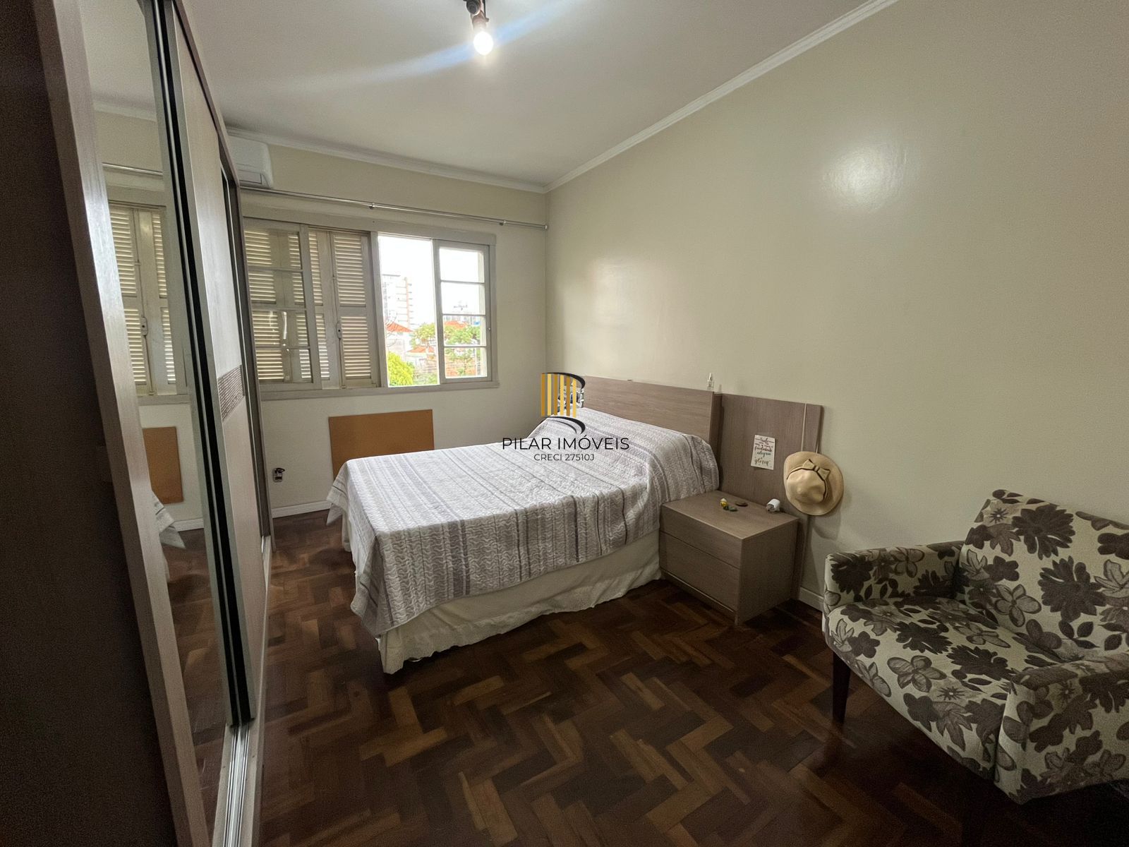 Apartamento com 2 quartos, 2 banheiros e sol da manhã no bairro Vila Ipiranga