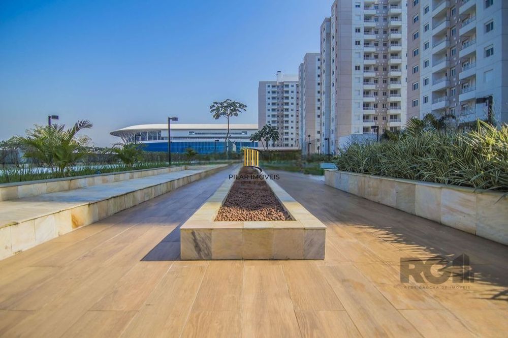 Apartamento de 2 quartos, 1 suíte, elevador e 1 vaga no bairro Humaitá.