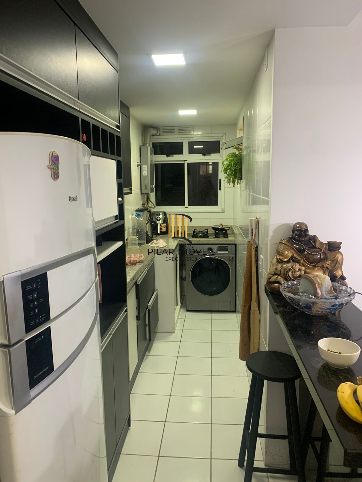 Apartamento com 3 quartos, elevador, sacada e 1 vaga Sarandi.