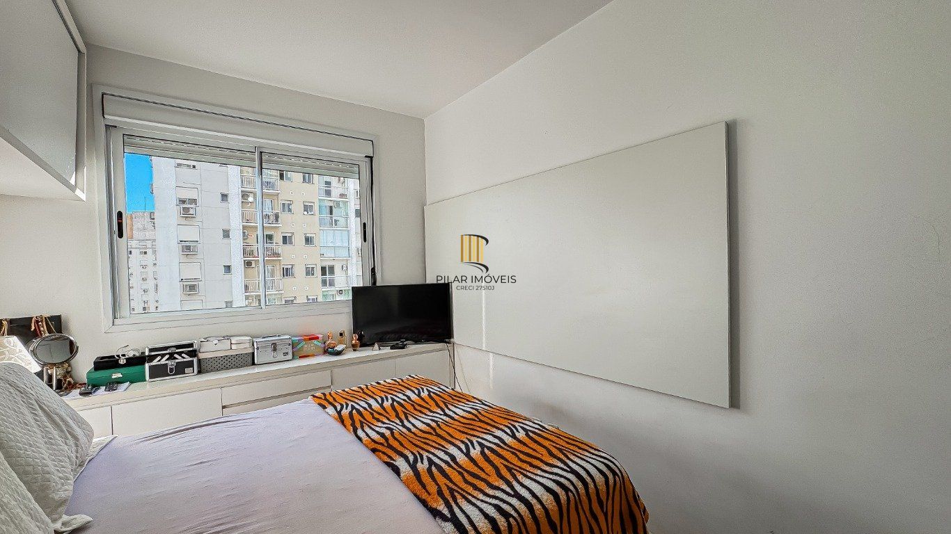 Apartamento com 2 quartos e 61m² à venda no Jardim Carvalhos em Porto Alegre.