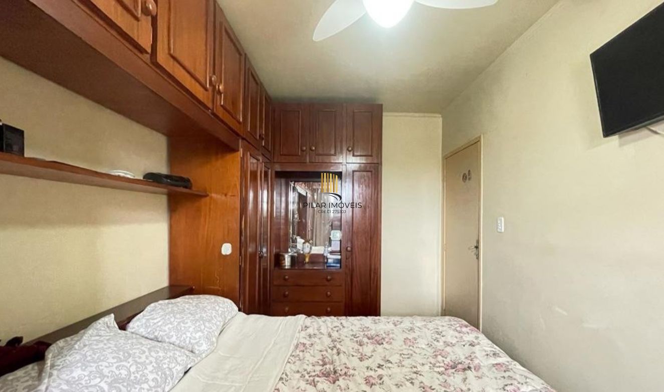 Casa semi mobiliada com 3 dormitórios no Bairro Jardim Floresta