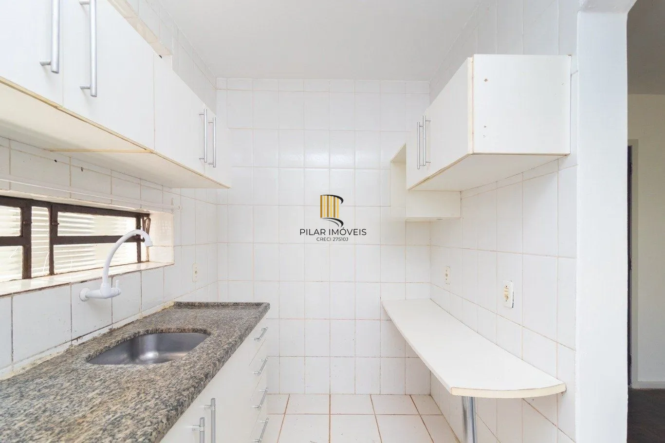 Apartamento térreo de 2 dormitórios e 1 vaga no bairro Nonoai