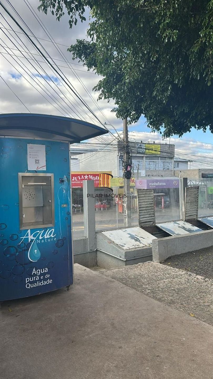 Apartamento com 2 quartos e 1 vaga de garagem no bairro Olaria em Canoas.