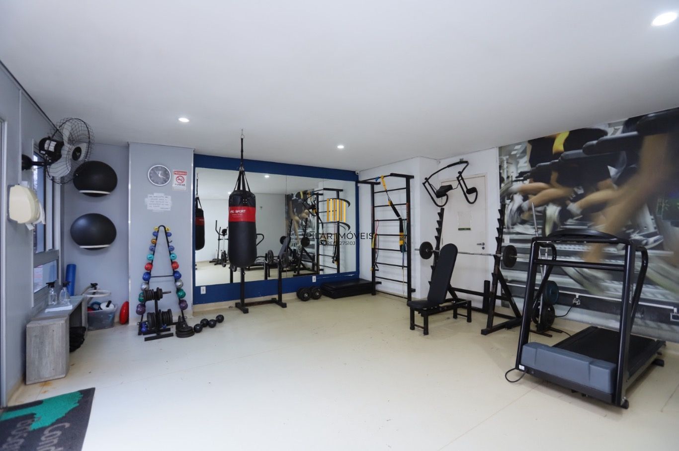 Apartamento com 2 quartos e 48m² à venda em Glória.