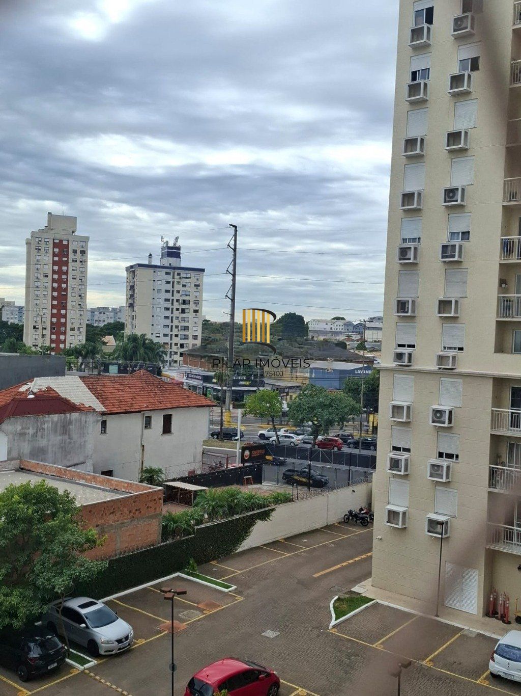 Apartamento 2 Quartos, Suíte, Vaga, Elevador no Condomínio Boulevard