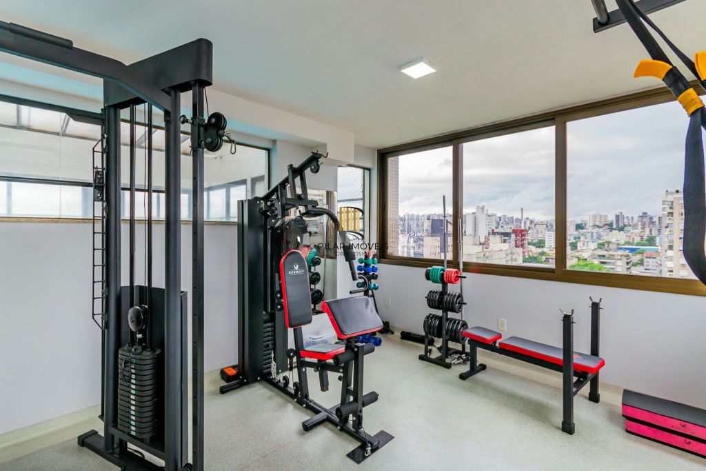 Apartamento com 3 quartos 2 vagas e elevador e gás central no Bairro Santana