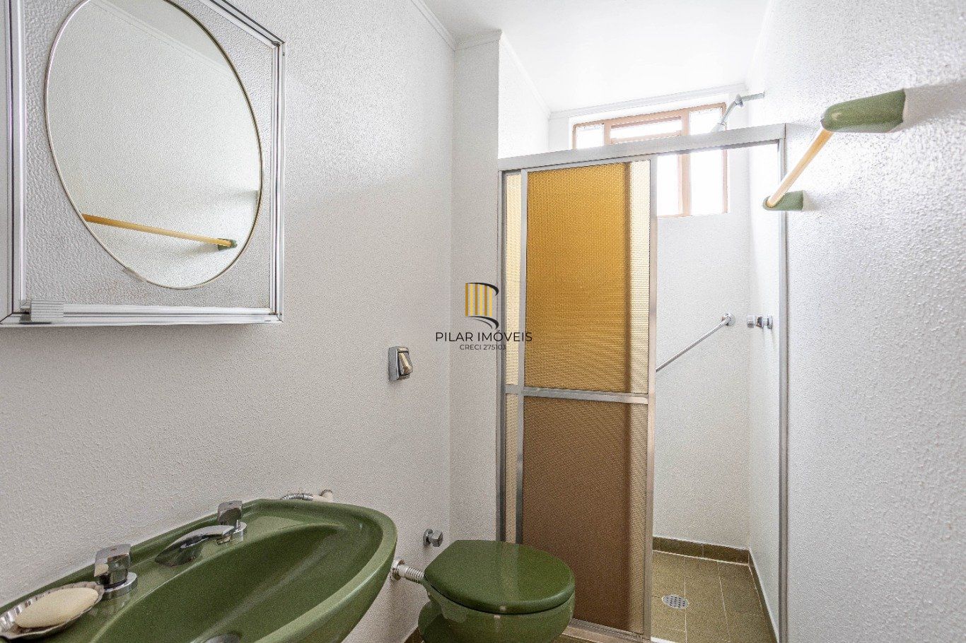 Apartamento de 72 metros privativos com 2 dormitórios no bairro Petrópolis