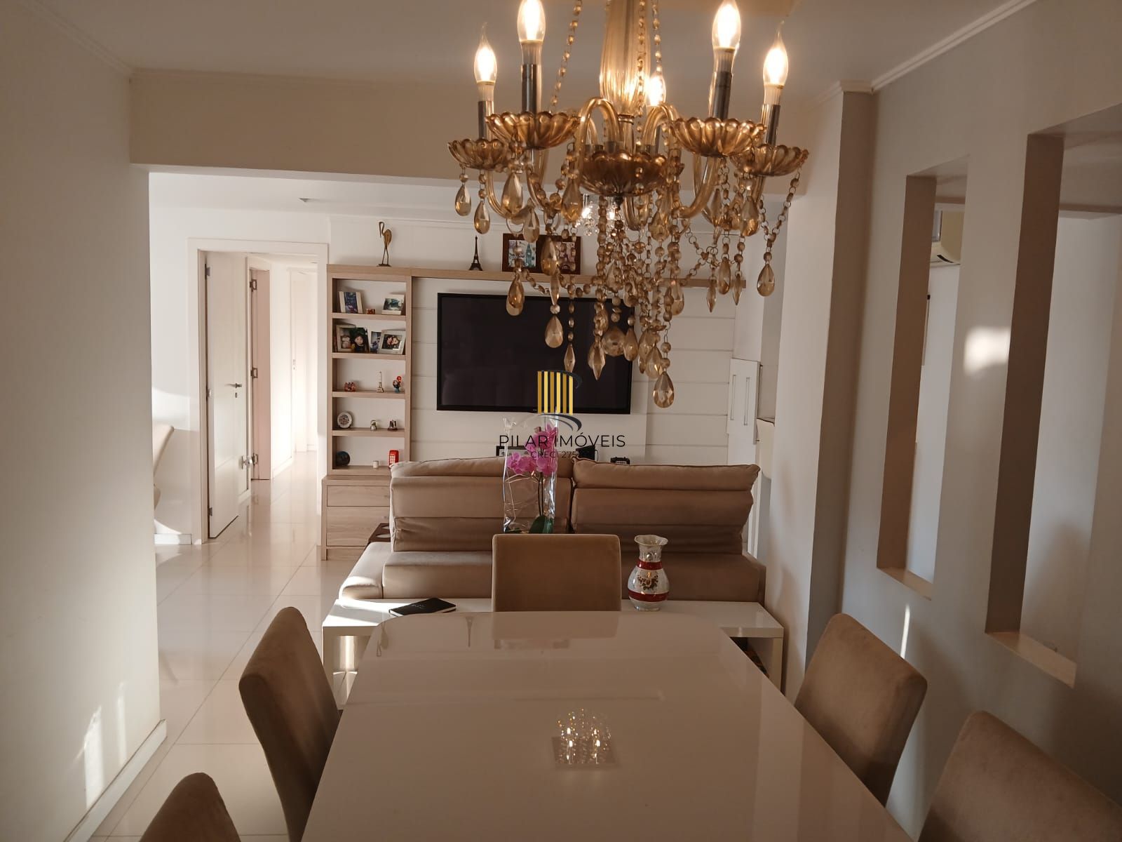 Apartamento com 3 quartos(1 suíte) e 1 vaga de garagem no Bairro Jardim Lindóia