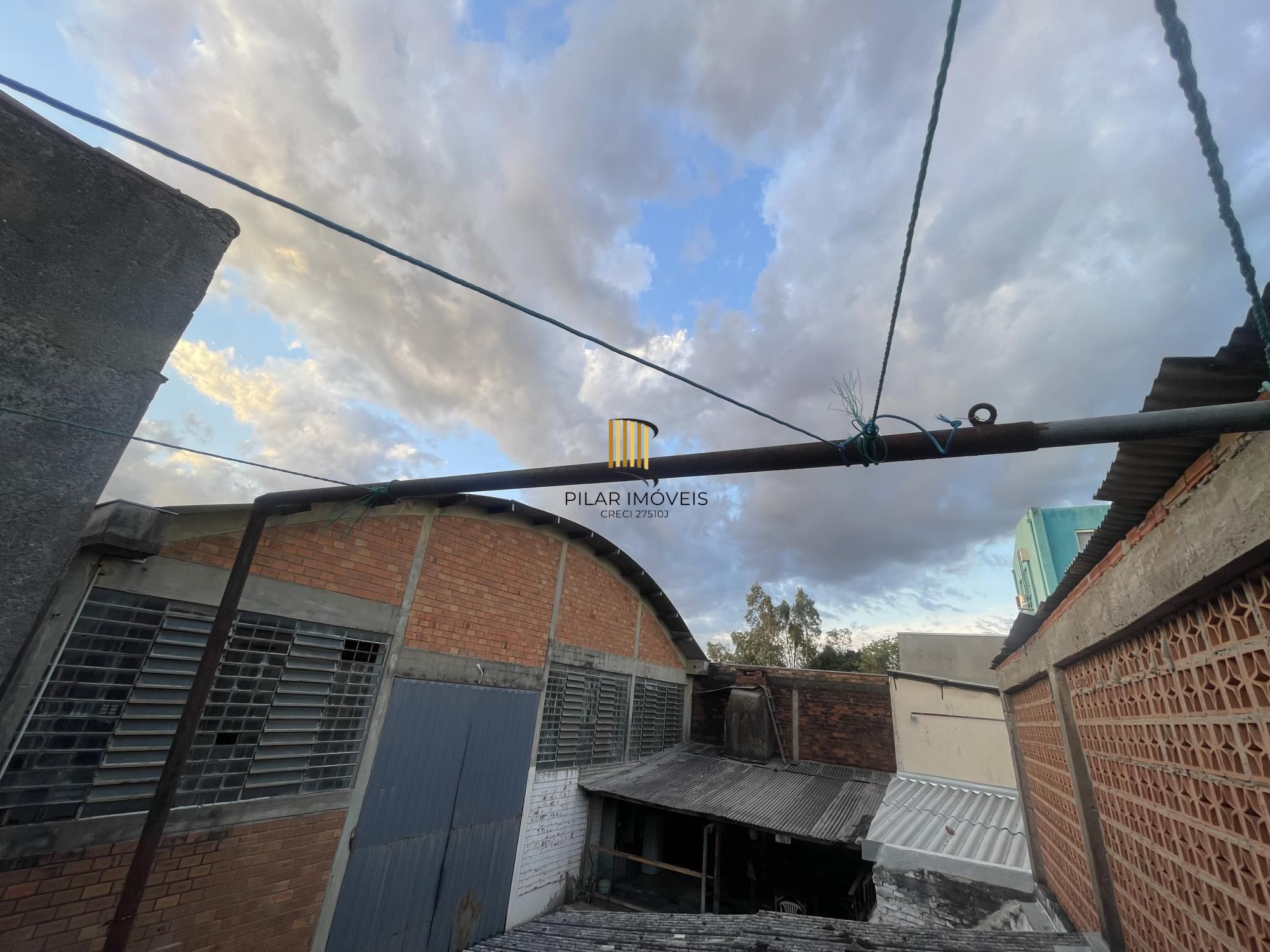 Casa 3 dormitórios e 2 vagas, 154m2 Bairro Santa Maria Goreti,  Porto Alegre