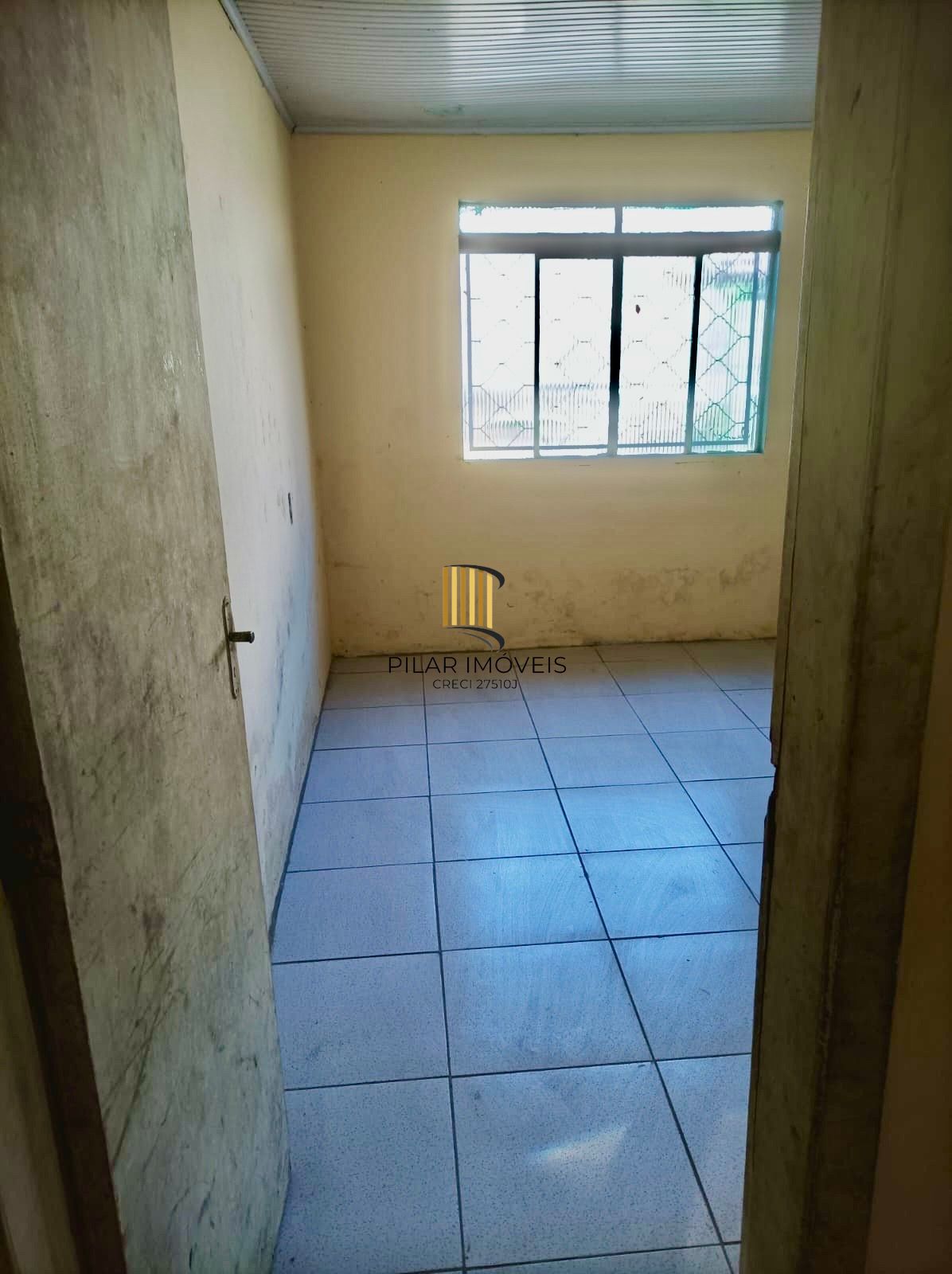Apartamento com 2 dormitórios no Bairro Parque dos Maias