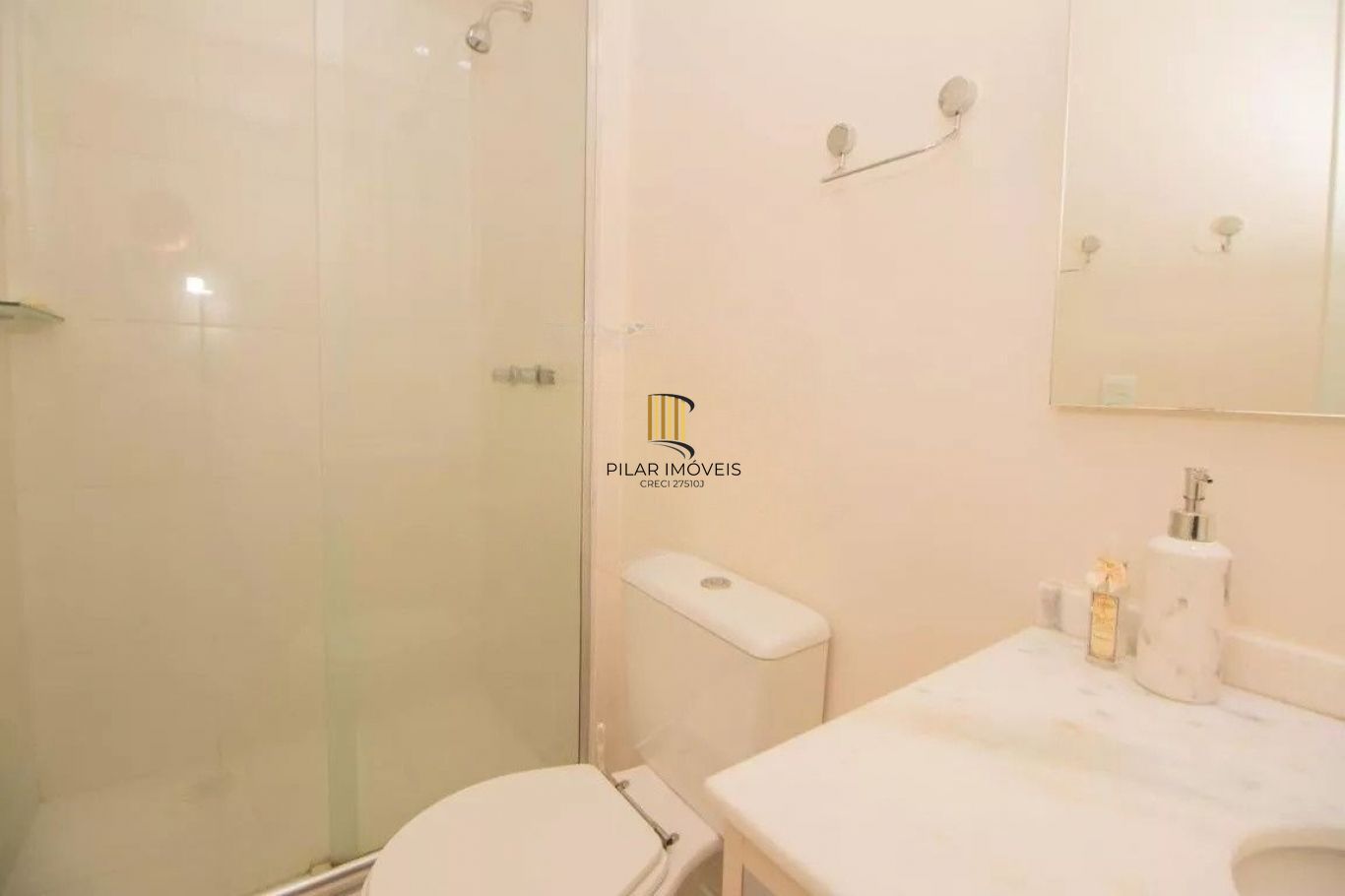 Apartamento semi mobiliado 2 dormitórios bairro Jardim Sabará