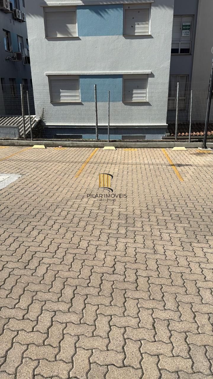 Apartamento com 2 quartos, semi mobiliado, piscina e portaria 24 hr em Gravataí