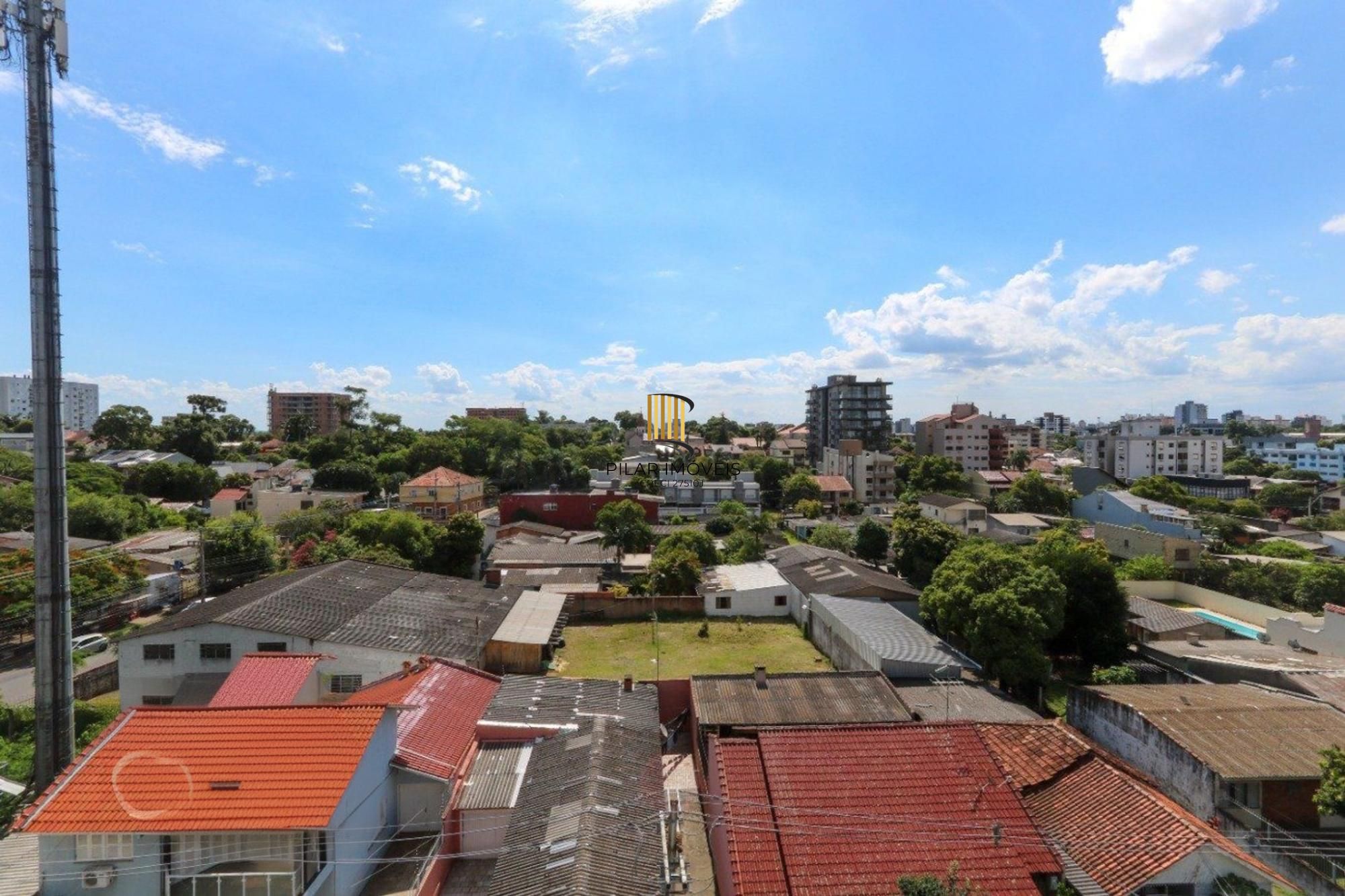 Apartamento com 3 quartos, com elevador e 1 vaga de garagem em Canoas.