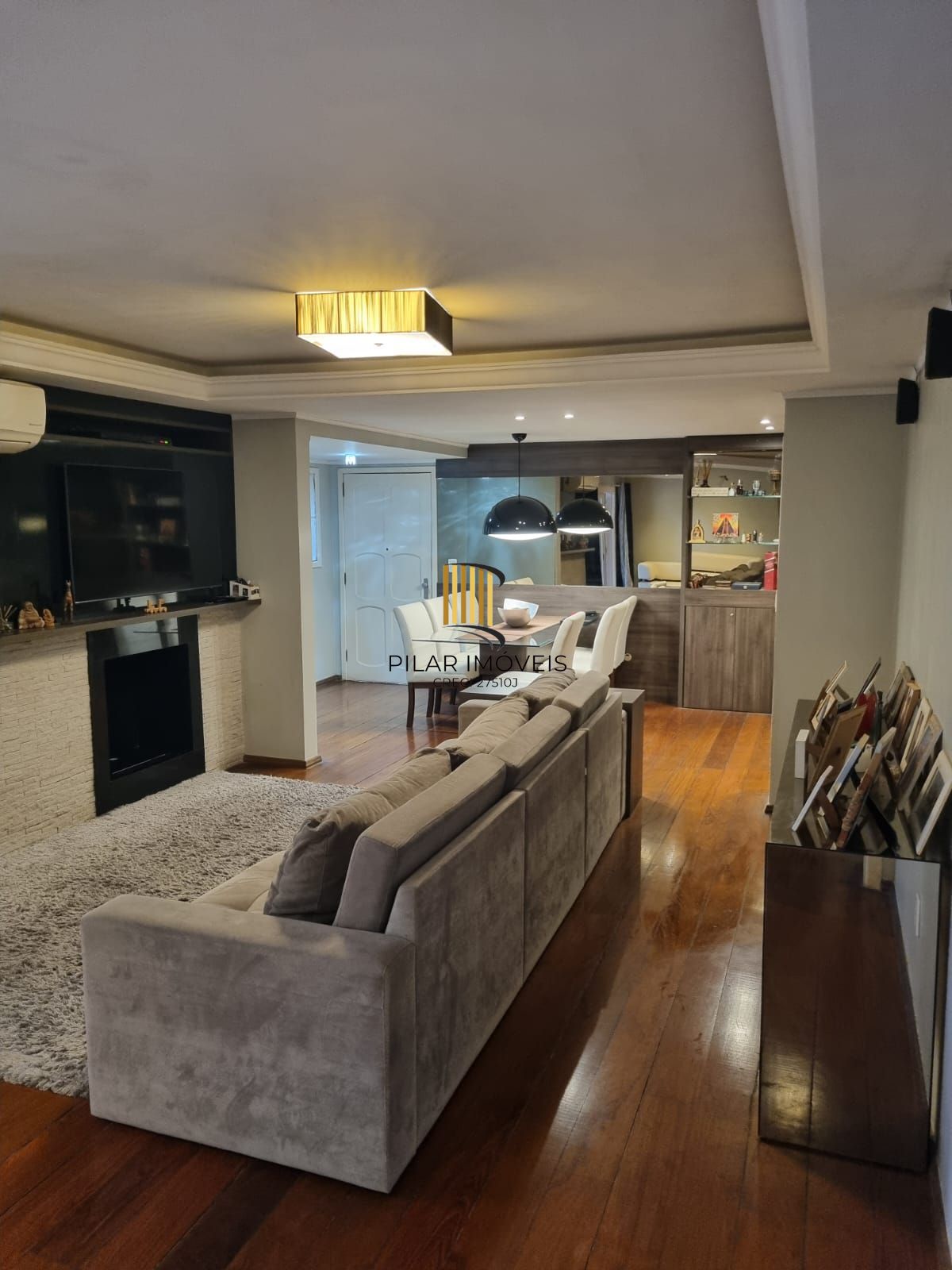 Apartamento térreo semi mobiliado de 3 dormitórios no bairro Cristal