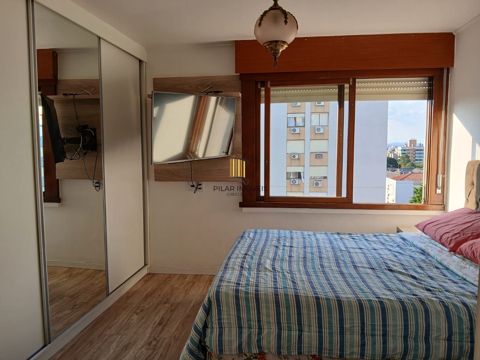 Apartamento com 3 quartos(1 suíte) e 1 vaga de garagem no Bairro Jardim Lindóia