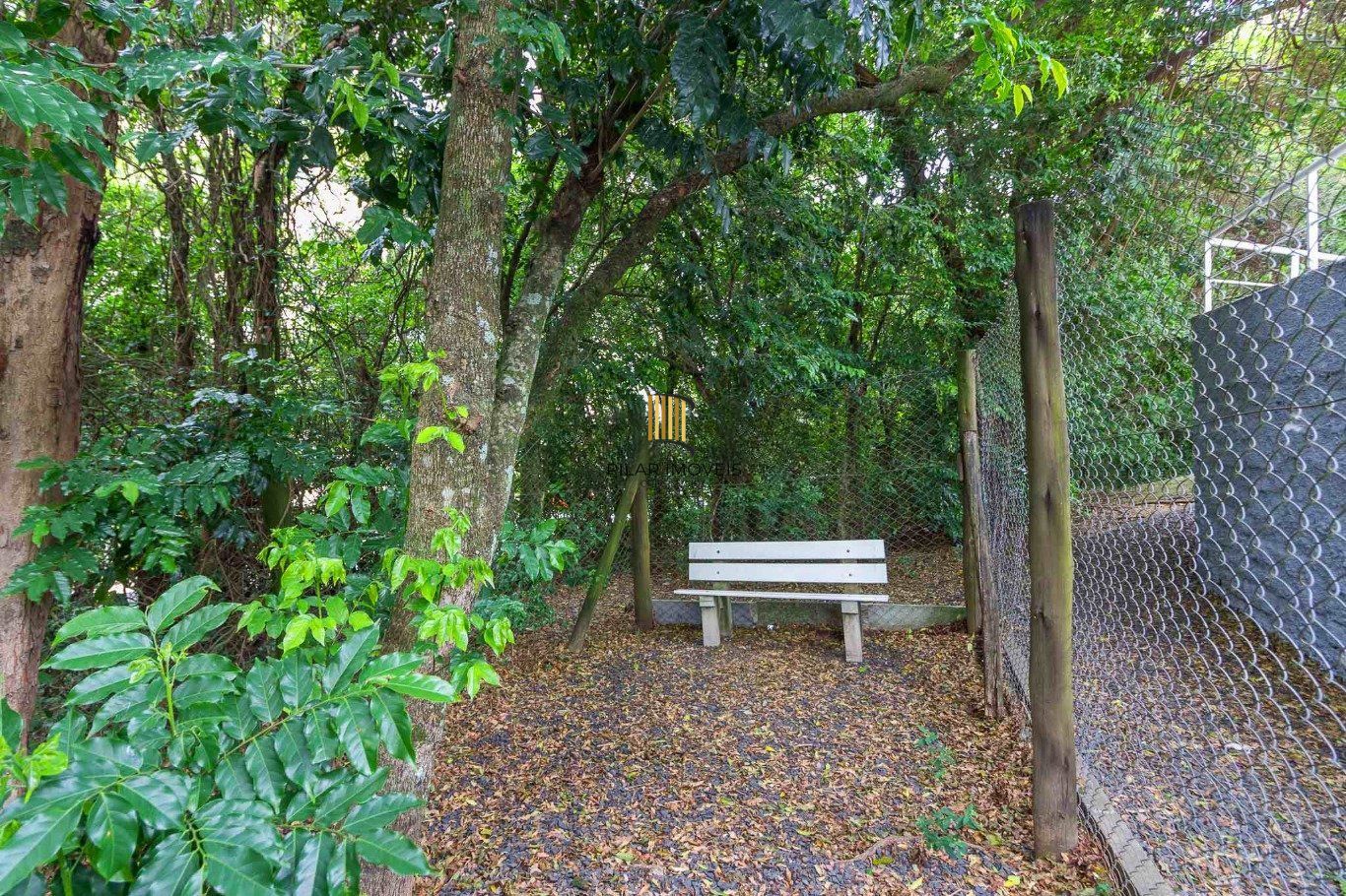 Apartamento 2 Dormitórios com Suíte, elevador e 2 Vagas no Alto Petrópolis