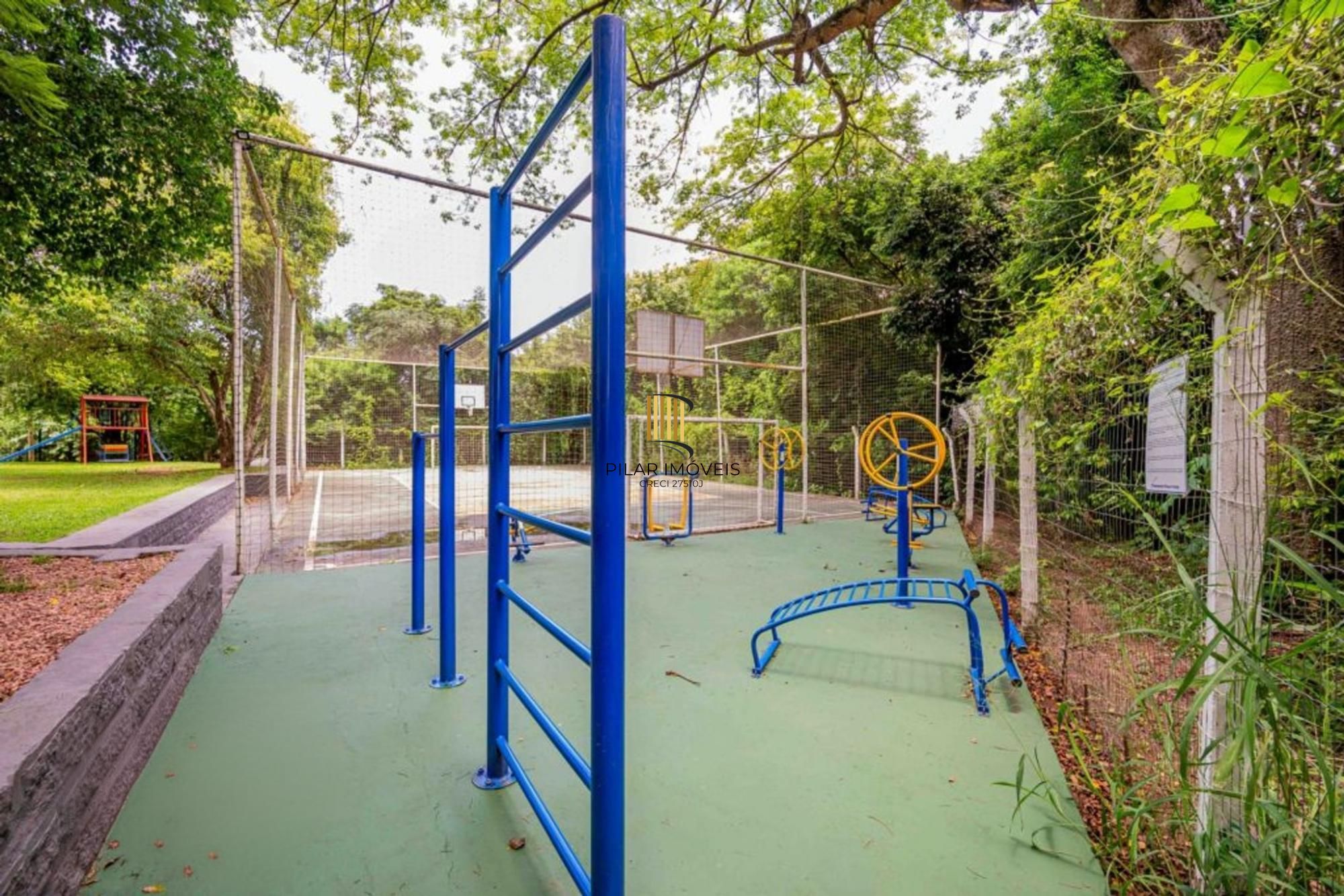 Apartamento semi mobiliado de 3 quartos, elevador, 1 vaga no bairro Cavalhada