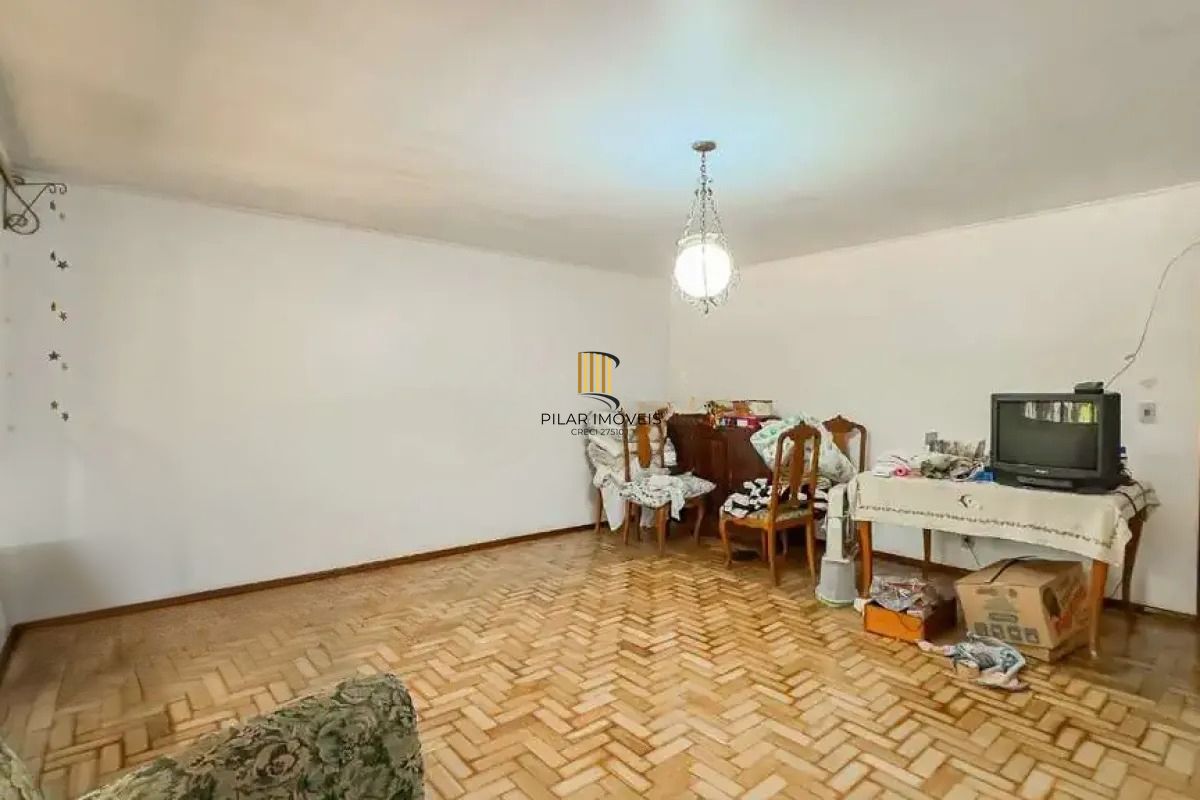 Casa ampla na Vila Ipiranga com 340 m², 4 dormitórios e potencial comercial