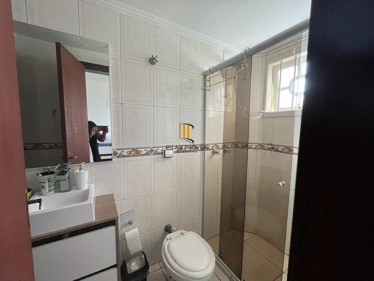 Casa triplex em condomínio no Ecoville com 2 suítes