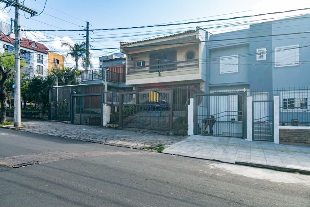 Casa com 3 dormitórios e 185m² no bairro higienópolis