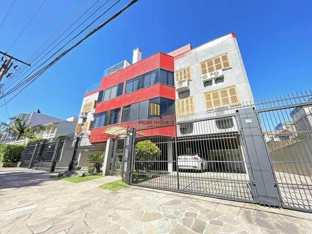 Cobertura de 2 quartos, suíte, 2 vagas no bairro Jardim Planalto.