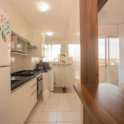 Apartamento com 2 quartos e 1 vaga e elevador no Bairro São Sebastião