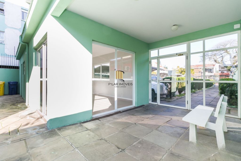Cobertura à venda com 2 quartos, 121 m² e 1 vaga escriturada no Cristal.