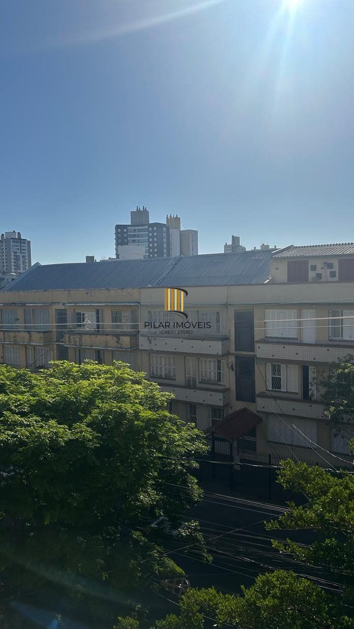 Apartamento de 1 quartos, suíte, elevador, 1 vaga no bairro Azenha