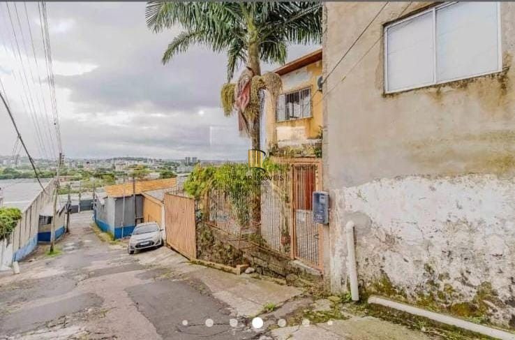 Casa com 3 dormitórios em Cachoeirinha