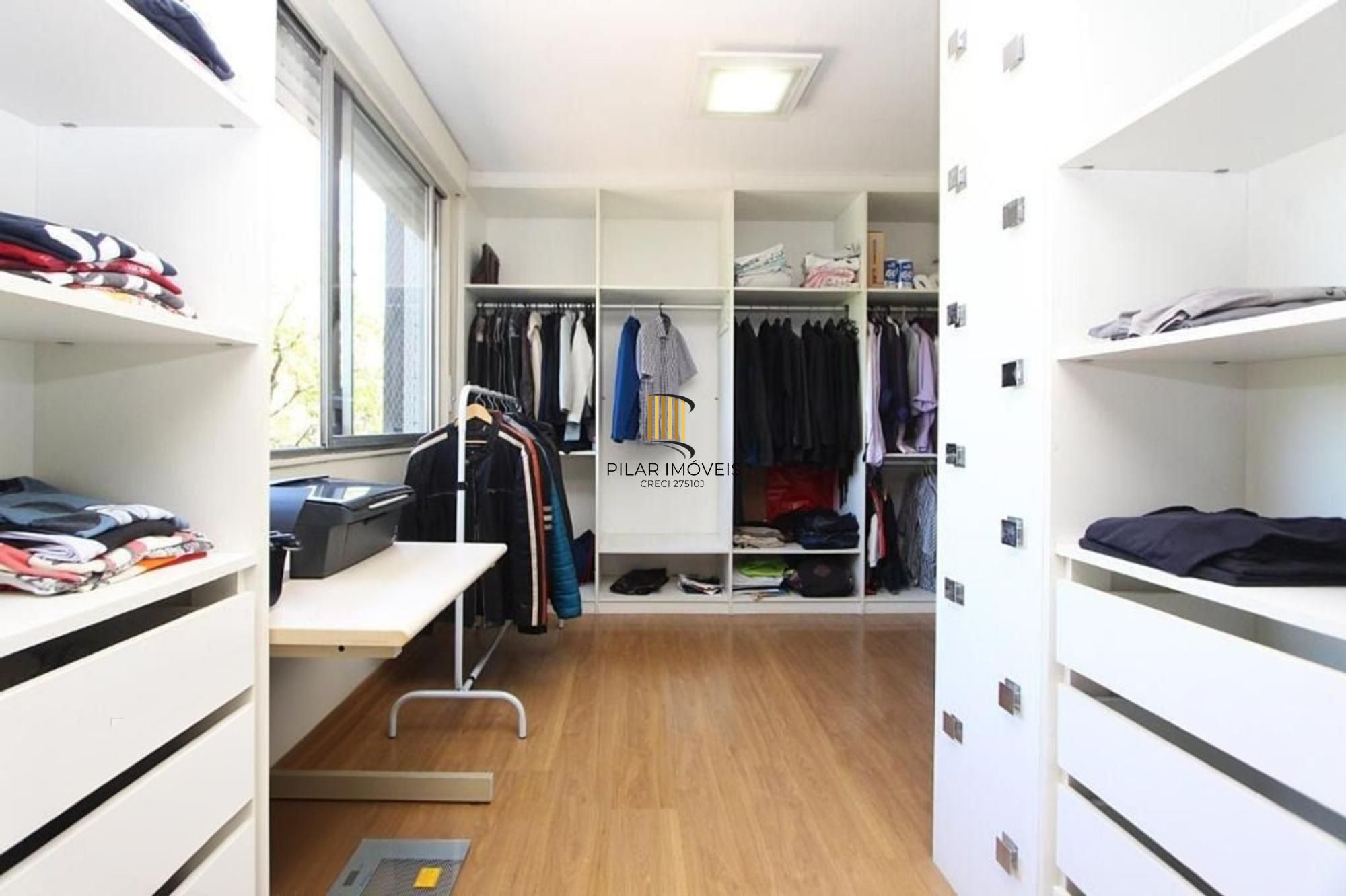 Apartamento de 4 dormitórios bairro Boa Vista