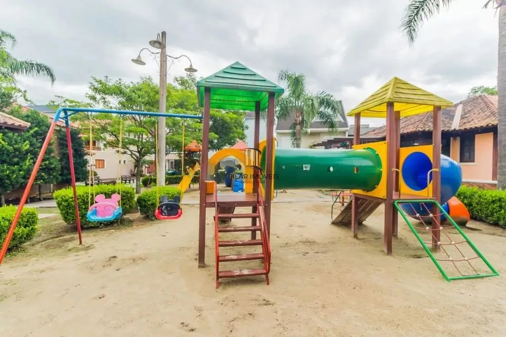 Casa em condomínio 3 dormitórios, 1suíte, 2 vagas, 186m² privativos no Ecoville.
