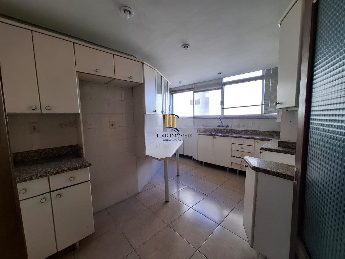 Apartamento de 4 dormitórios bairro Independência
