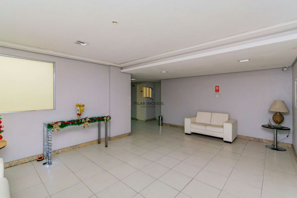 Apartamento com 3 quartos 2 vagas e elevador e gás central no Bairro Santana