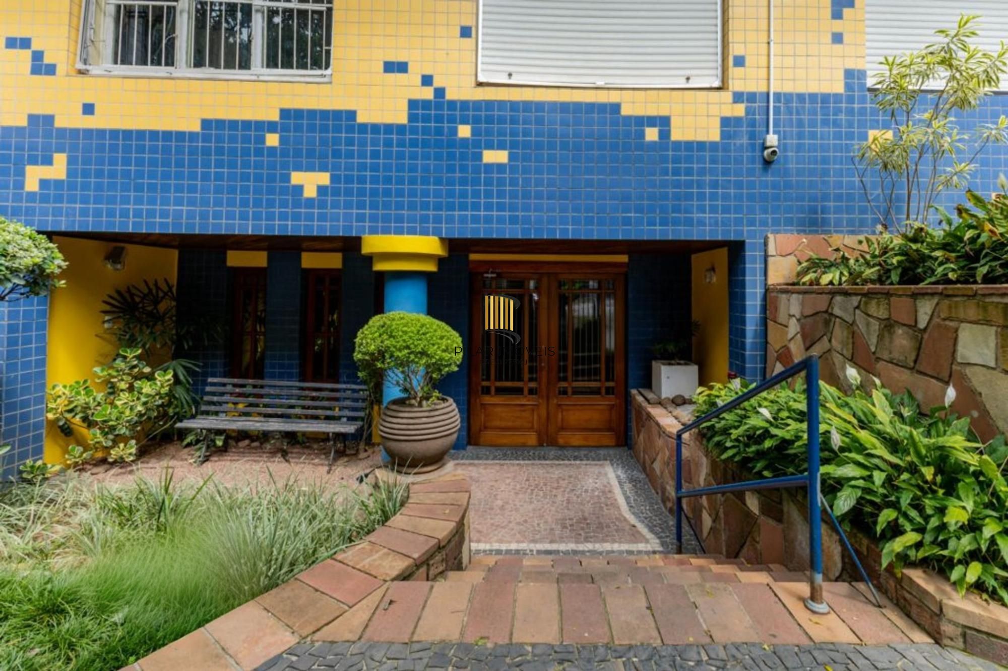 Apartamento Térreo, 3 quartos e varanda separada no bairro Rio Branco