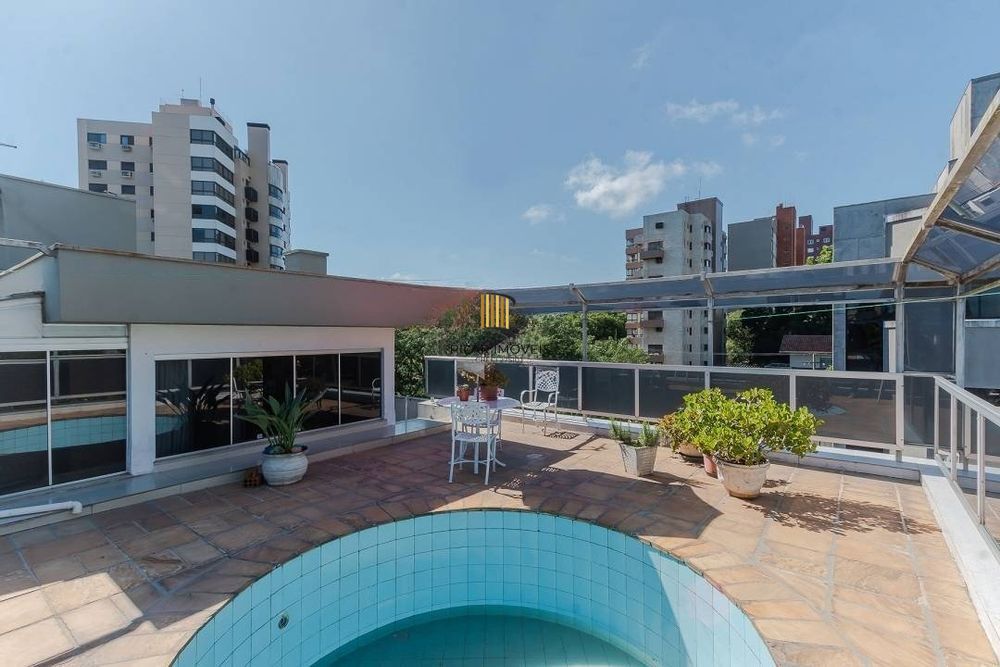 Cobertura com 3 quartos (1 suíte) e 2 vagas de garagem no Bairro Higienópolis
