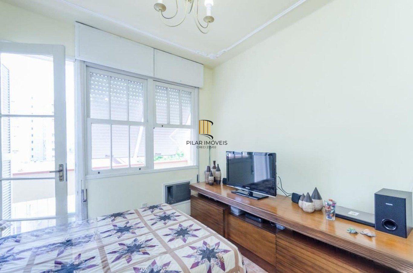 Apartamento com 3 dormitórios em prédio com elevador no Bairro Santa Cecília