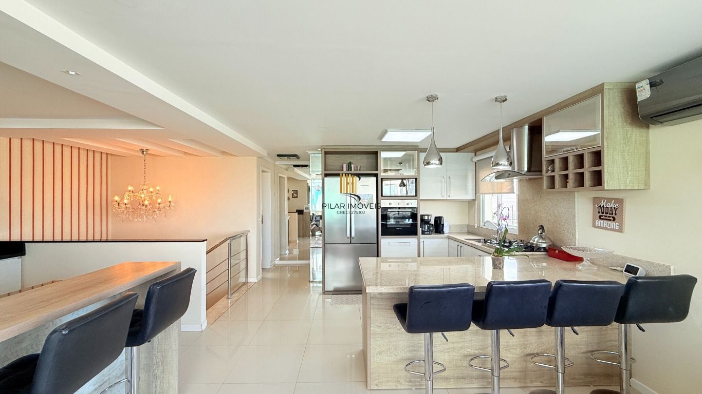 Apartamento de 3 dormitórios e 2 vagas de garagem em cachoeirinha.